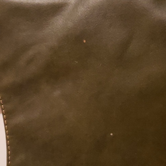 Tommy Hilfiger olive green leather hobo shoulder tote bag with tassel - Picture 5 of 8